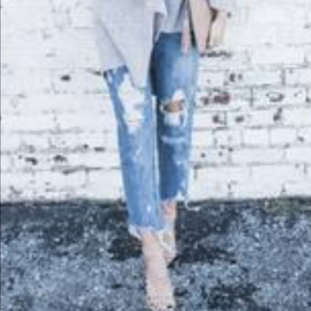 Frayed Light Wash Boyfriend Denim
